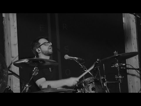 Fennez Marson - The End of War [live @ The Incubator]