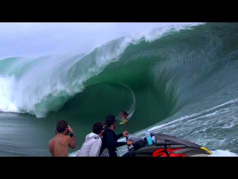 One on one surfing contest - Red Bull Cape Fear 2014