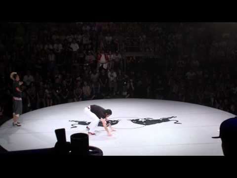 Red Bull BC One 2011 Taiwan Qualifier First Round 3T vs Grub D