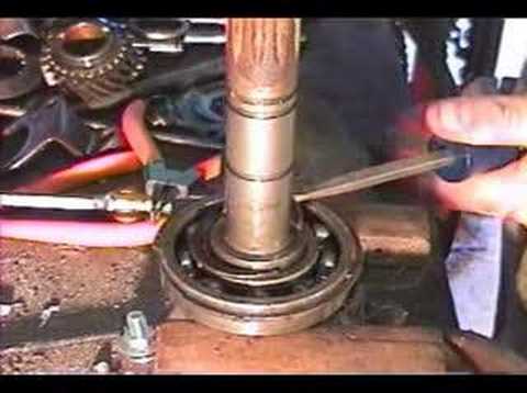 T84J - Disassemble Main Drive Gear