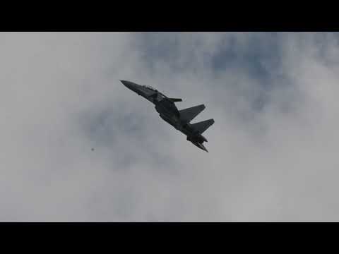SU-30MKM Cobra Maneuvers