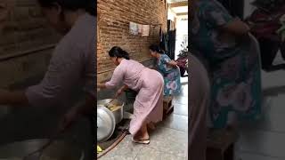 Download lagu Ibu Geboy,,,, mp3