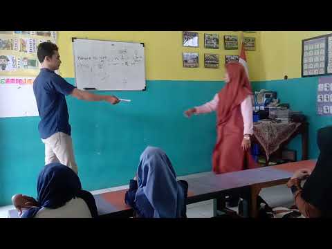 Ramadhan Ihsan N-Teaching English grammar (simple present) through app British Council:Grammar