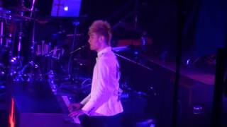 Colton Dixon - Scars - Miracle Tour NY 2013