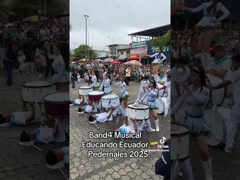 pedernales #manabi#ecuador#bandamusical#bastoneras #viralreels #viralvideo #desfilefolforico🇪🇨