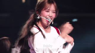 Download lagu IZ*ONE (아이즈원) - Pick Me (내꺼야) at KCON LA 2019 mp3