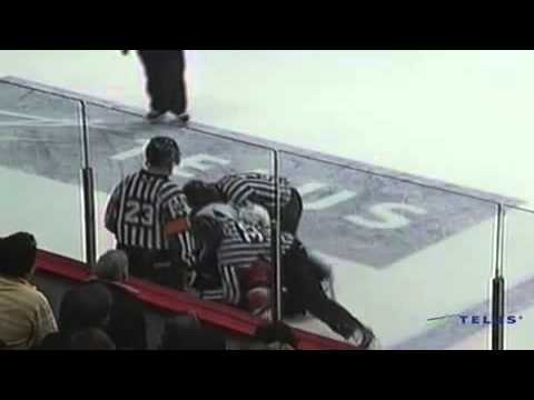 Charles-Olivier Roussel vs Jeremie Malouin Nov 22, 2011