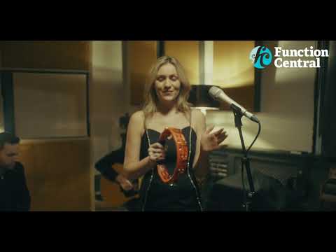 Shakers Acoustic 4-piece | Rock & Pop Acoustic Band in London | Available from Function Central