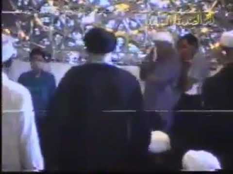⁣نادر جداً في تشييع السيد الخوئي (قدس سره الشريف).