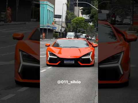 Lamborghini Revuelto 1015HP Acelerando!