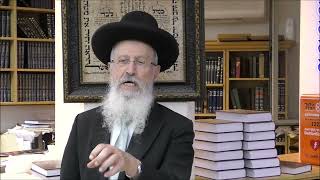 הרב הגאון אברהם יוסף שליט"א גבר מוכן לשמוע מוסר מכל העולם חוץ מאשתו פרשת כי תשא תשפ"ה (הערוץ של הרב אברהם יוסף) - התמונה מוצגת ישירות מתוך אתר האינטרנט יוטיוב. זכויות היוצרים בתמונה שייכות ליוצרה. קישור קרדיט למקור התוכן נמצא בתוך דף הסרטון