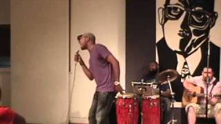 Kenny Wesley performs "Walk on by"  @ 08/15/10 Storytellers