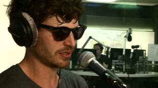 James Gruntz covert «Jung verdammt» von Lo&Leduc - SRF 3 Live Session