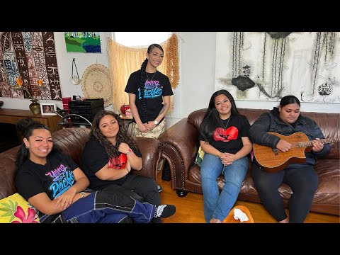 Poly Songbook: Sīsū E Keke Ofi Pē - The Tonga Sisters ft. Taufa Lātū