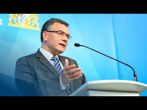 Video in Gebärdensprache: Pressekonferenz zur Corona-Pandemie (04.10.2021) - Bayern
