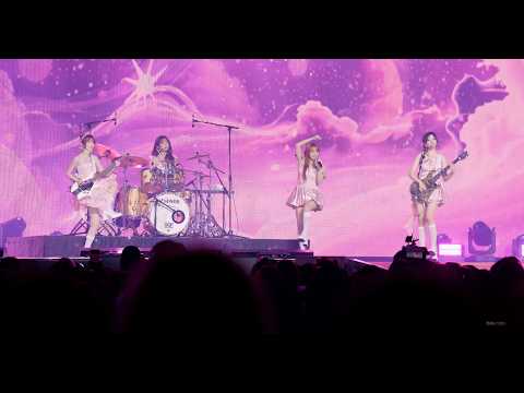 [8K] QWER - CEREMONY 직캠 | 260827 KWDA