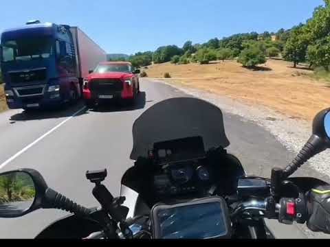 Как Динко едва не уби моторист 