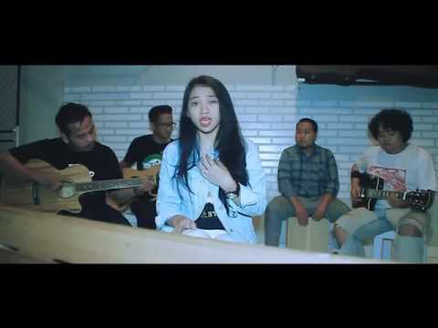 OFFICIAL VIDEO KLIP DHEANDRA BAND - Aku ingin kembali
