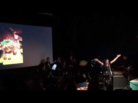 Pluis het uit! (Hans Helsen/Sien De Smet) - Scène 1: De gluiperige snuitersnuit