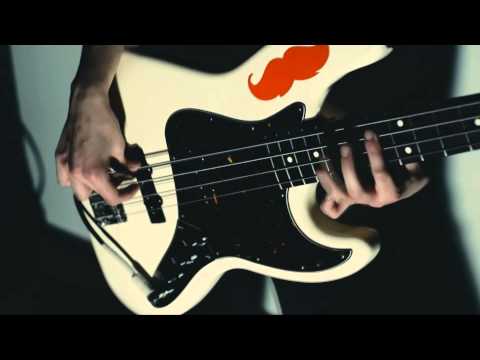 Mas Que Uno - Desde Acá (Vídeo Oficial)