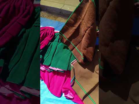 tejidos de alpaca en la feria de domingo en el municipio de Escoma - La Paz