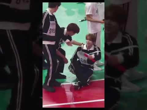 why did they allow him to run...wk1!!!2times seriously #kpop #zerobaseone #zb1#hanyujin #isac