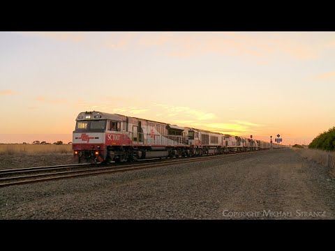 SCT 3AM9 Mixed Freight Train Passes Through Gheringhap At Sunset (5/3/2024) - PoathTV Railways