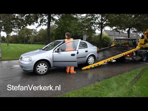 Voorrangsfout leidt tot aanrijding op kruising Bovenheigraaf Wezep - ©StefanVerkerk.nl