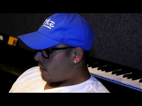 Gil Gatsby Performs at Direct 2 Exec Artist Experience LA 8/28/16 - Atlantic Records