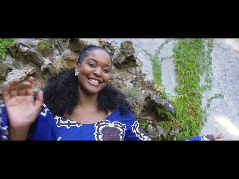 Roxy Olua - ADMIRABLE (Clip Officiel)