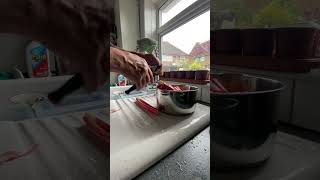 How to make Rhubarb and honey crumble