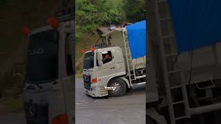 Download lagu Story Wa Truk Terbaru 30Detik #fyp #story #truck #hino500 #sitinjaulauik #viral mp3