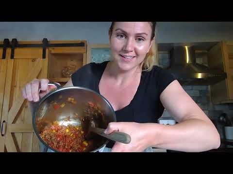 How to make Huevos Rancheros Omelette - Let's Make Lunch Facebook Live with Andrea Villneff