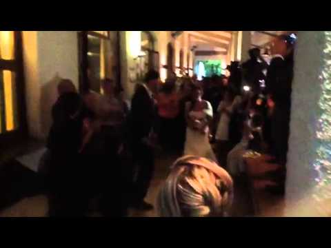 Sider Park un ingresso divertente degli sposi....