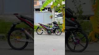 Download lagu Aku tk bole keluo dah, kantoi main sabun. Aku tk tipu ni 😂 #fyp #y15zr #thailookstyle🇹 #mxking150 mp3