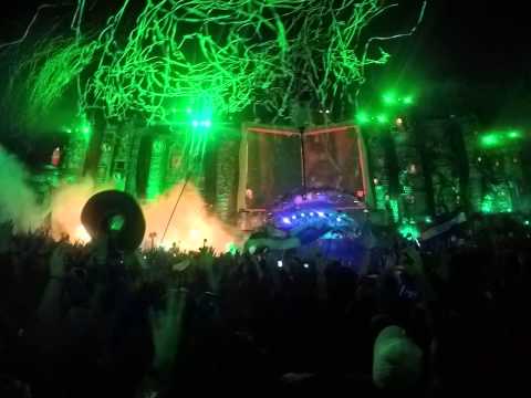 #Booyah Showtek Mainstage TML Brasil 2015