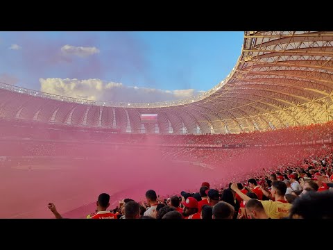 RECEBIMENTO DA TORCIDA NA ENTRADA DO TIME EM CAMPO (SEMIFINAL INTER x CAXIAS)