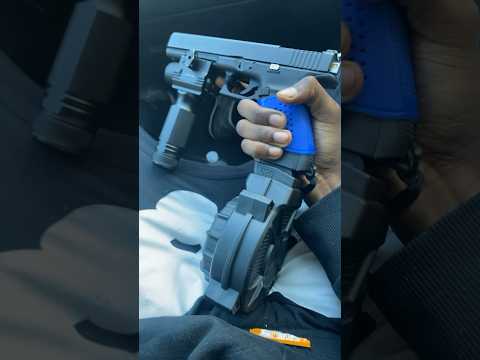 Good inna woods😉 #switch #glock40 #10mm #glock #biggestglock #prop #yns #switches