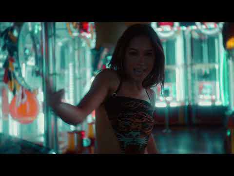 Thalia Falcon - PLUG N PLAY (Official Music Video)