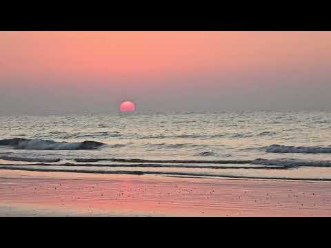 Sunset at the beach with peaceful waves sound #beach #sunset #life #love #enjoy #waves