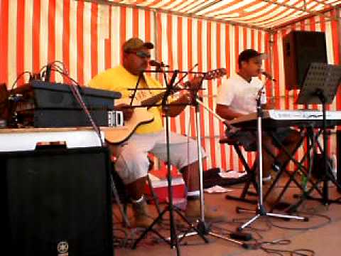 " Medley Hula " -  Yannick & Yvannick