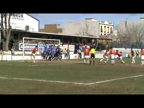 Gol de Oliver en el partido Cabecense-Camas