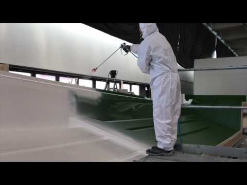 Applying GelCoat with Airless  sprayer TECNOVER mod. MARINE M12
