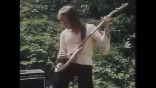 Discharge -  Born to die in the gutter