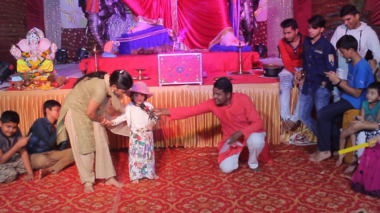 Fancy Dress Competition - Queen Elizabeth