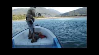 preview picture of video 'Fishing Río Puelo -- Salmon Chinook'