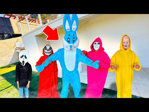 WE BECAME VILLAINS TO CATCH THE EVIL RABBIT - ROCHA FAMILY LUCAS ROCHS