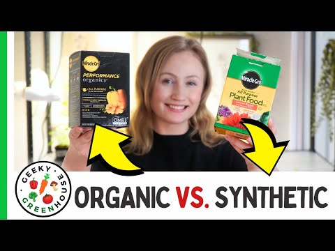 Organic vs. Synthetic Fertilizer (In Under 5 Minutes)