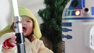 [Star Wars] [Fans Video] Baby Yoda vs R2D2