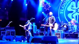 Flogging Molly:  Requiem for a Dying Song - 00038